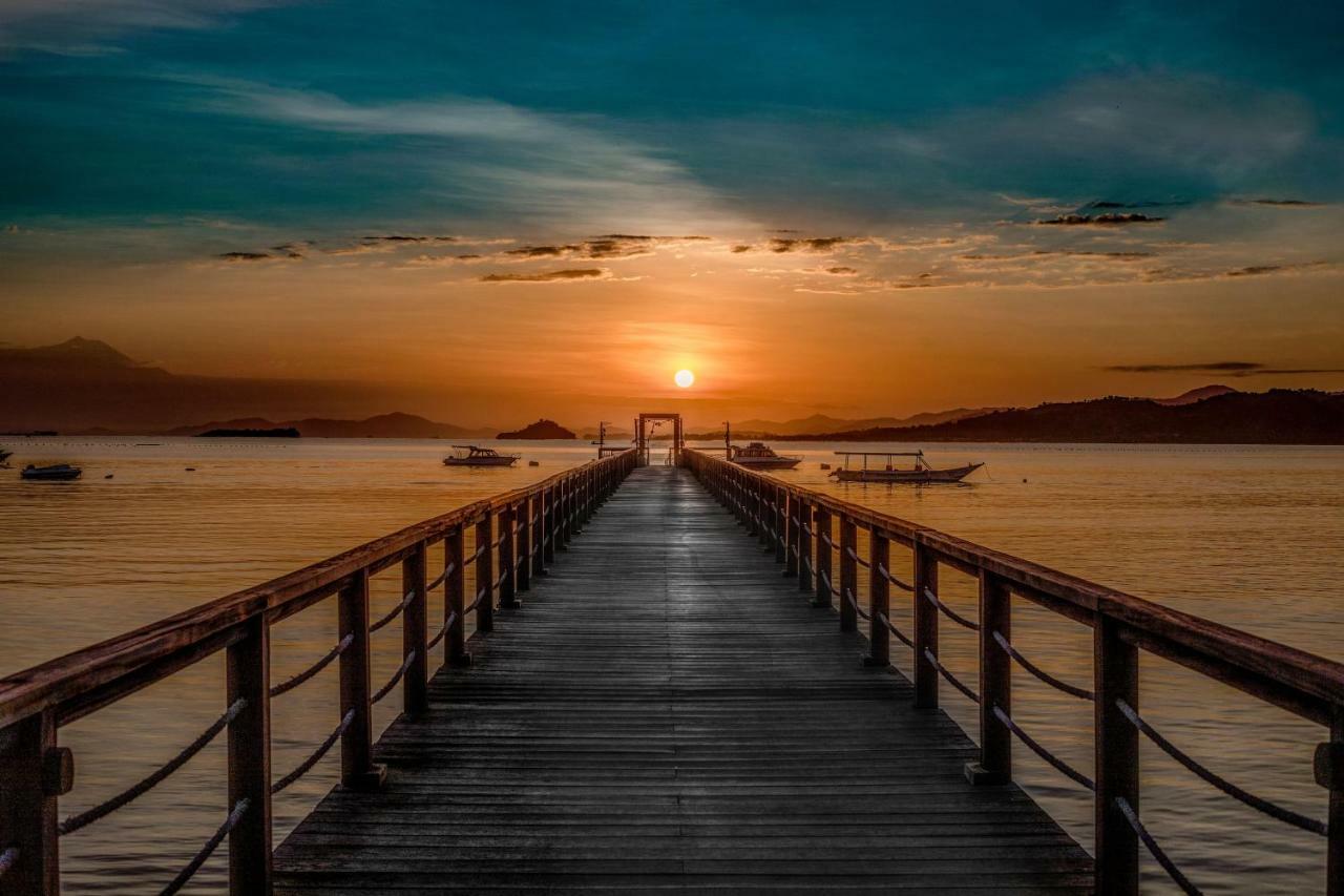 Kokomo Resort Gili Gede Exteriör bild