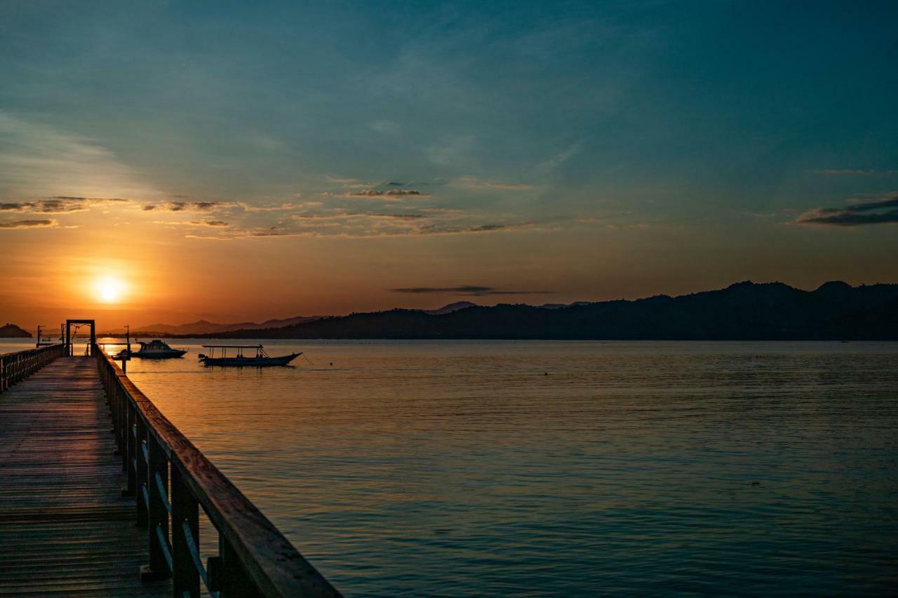 Kokomo Resort Gili Gede Exteriör bild